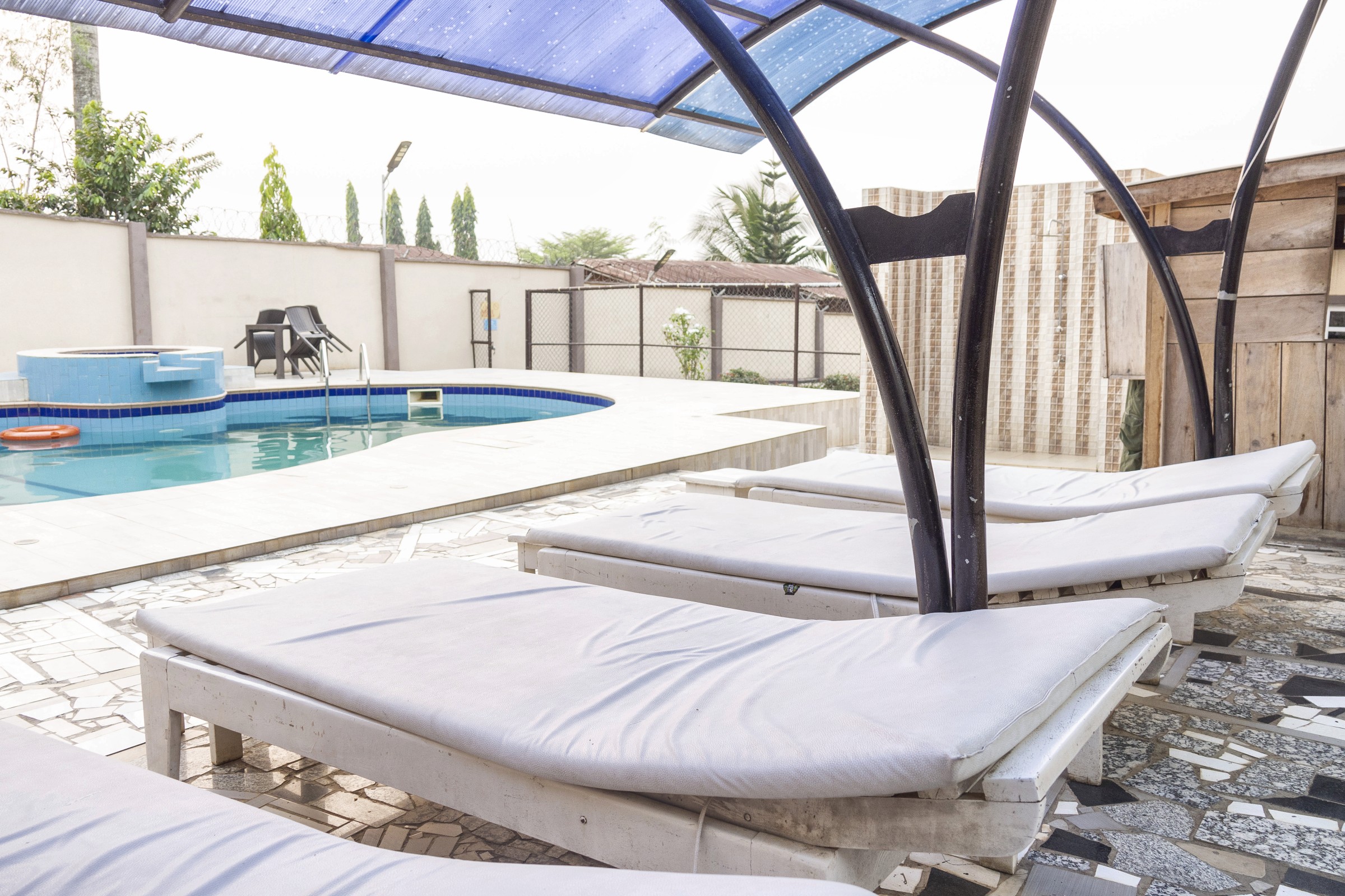 Aryhills pool and gardens